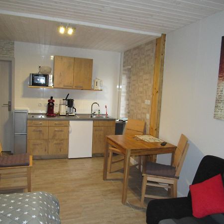 Langscheid  Ferienapartments Am Dorfplatz מראה חיצוני תמונה
